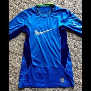 Like new Nike Pro Combat shirt in medium
